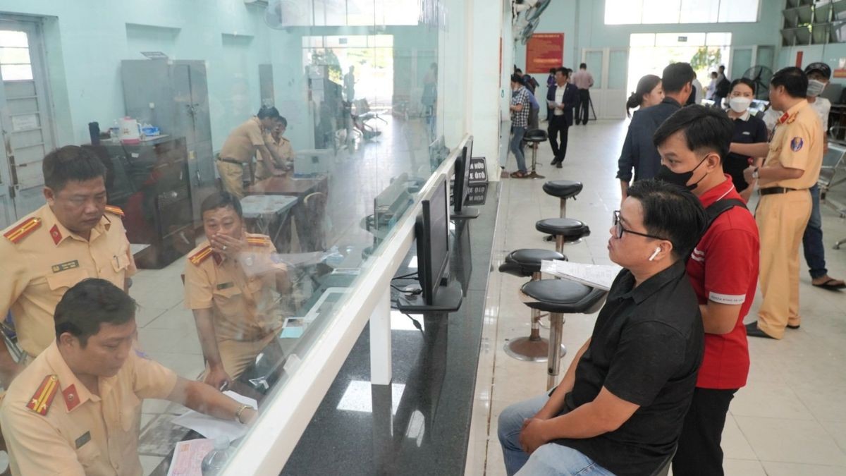 Thủ tục đăng ký biển số 60 Đồng Nai cho xe ô tô, từ chuẩn bị giấy tờ đến việc nhận biển số