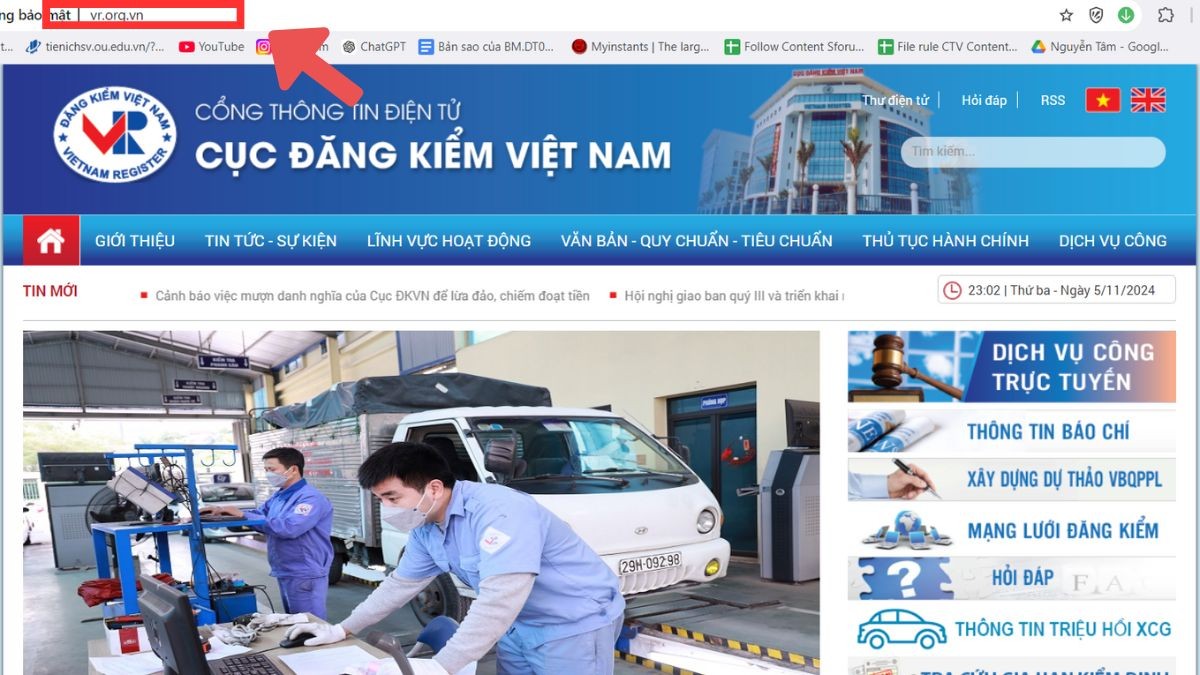 Truy cập trang web tra cứu thông tin