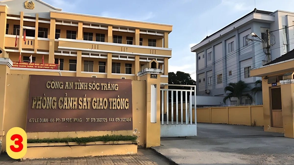Bước 3: Nộp hồ sơ, khai đăng ký và cà số khung xe máy tại CSGT Sóc Trăng