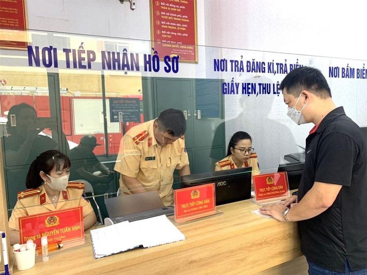 Thủ tục đăng ký xe tại Tp. Hồ Chí Minh
