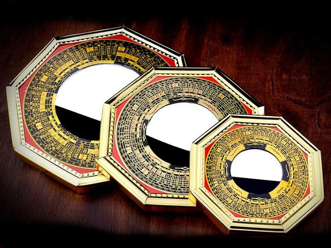 Gương bát quái là một vật phong thuỷ cực tốt cho gia chủ Đinh Tỵ